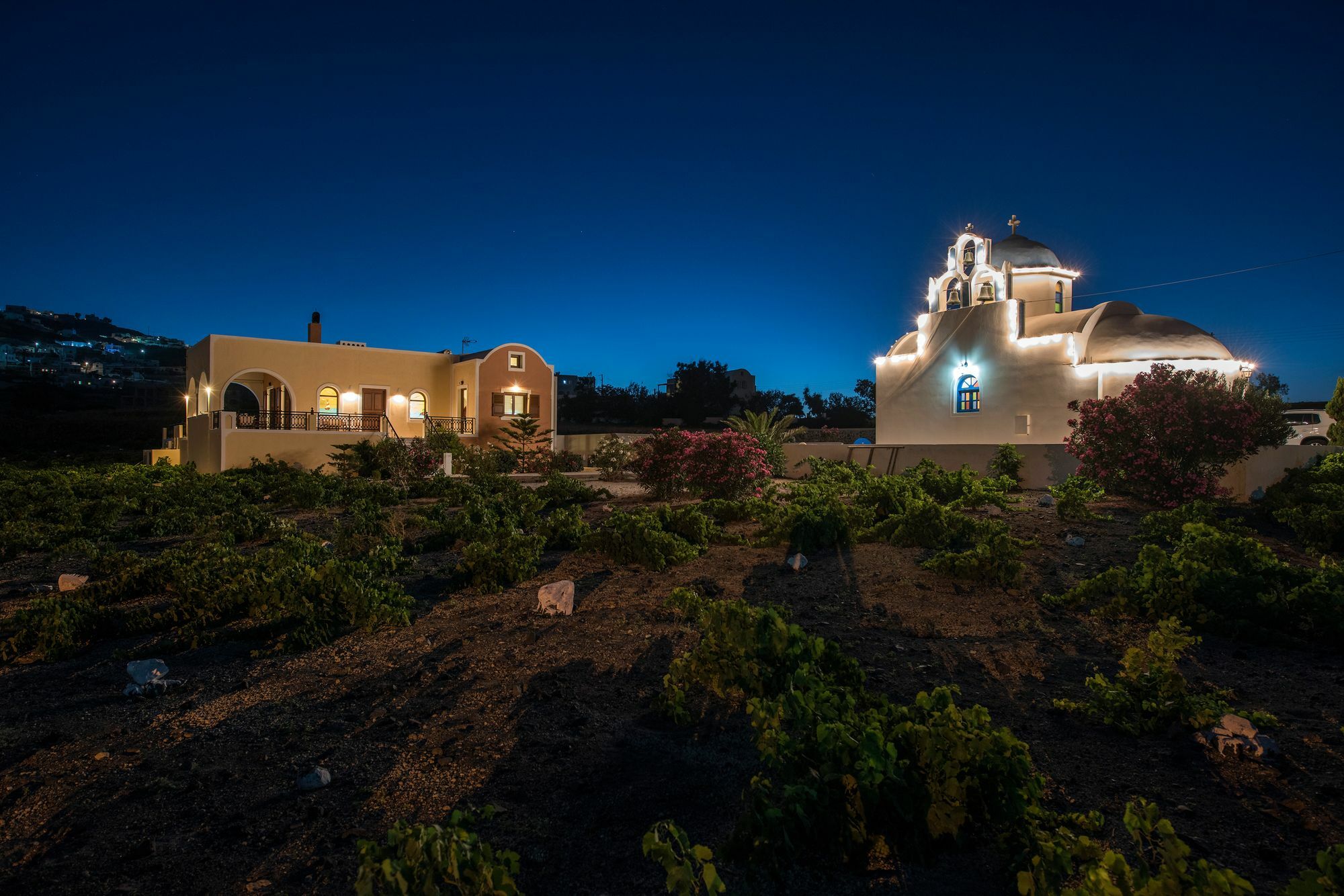 Vineyard Exclusive Suites Akrotírion Exteriör bild