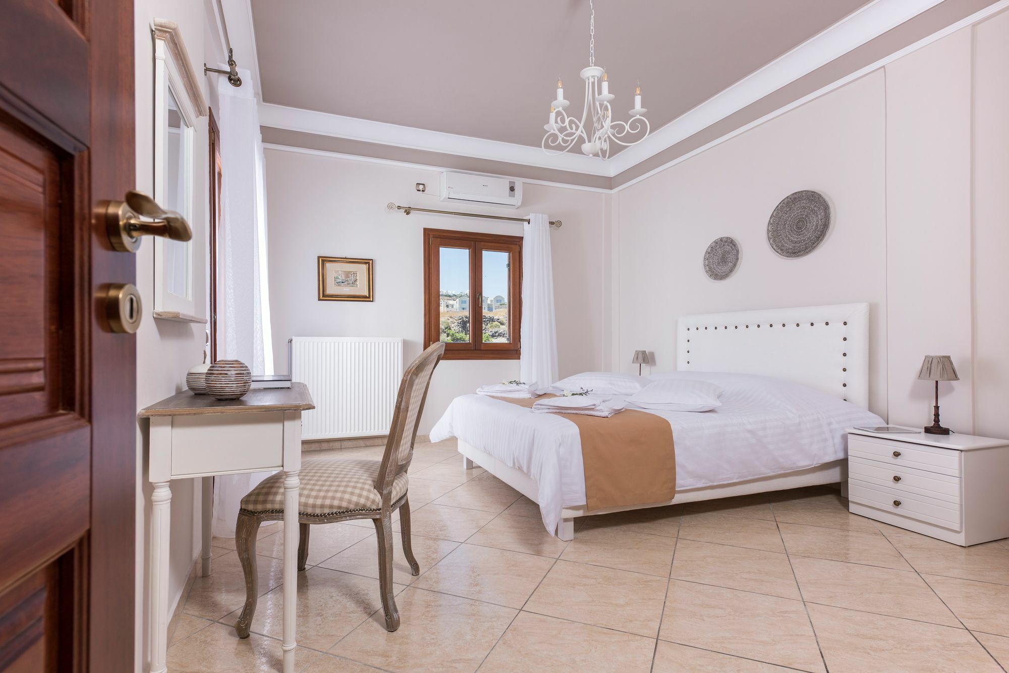Vineyard Exclusive Suites Akrotírion Exteriör bild